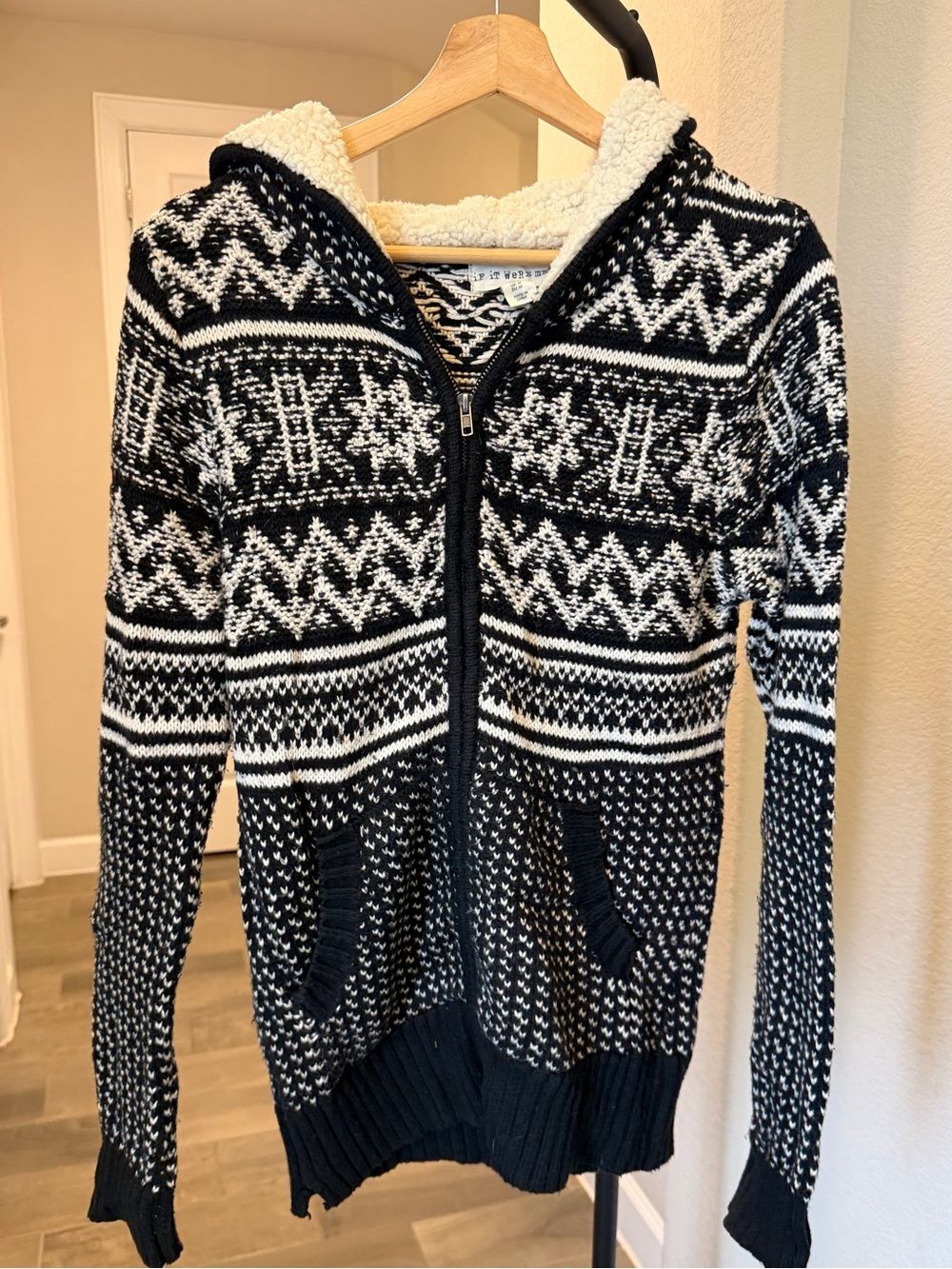 Anthropologie if it were me Black White Hood Fair Isle Sherpa Full Zip Sweater M